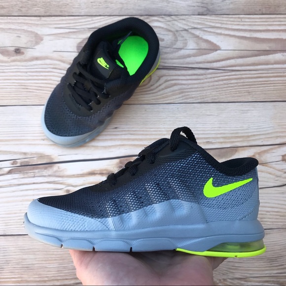 nike air max invigor td